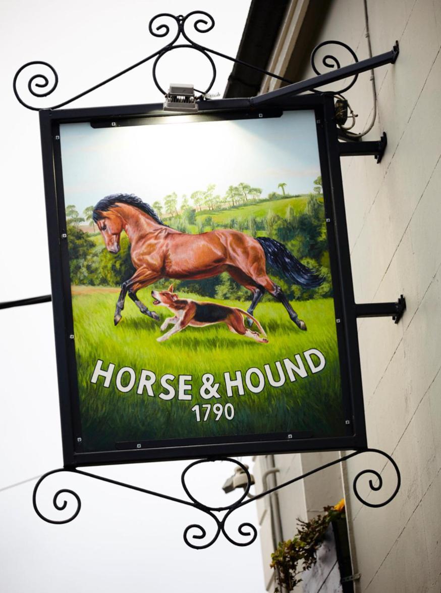 Horse & Hound Hotel Delgany Exterior photo