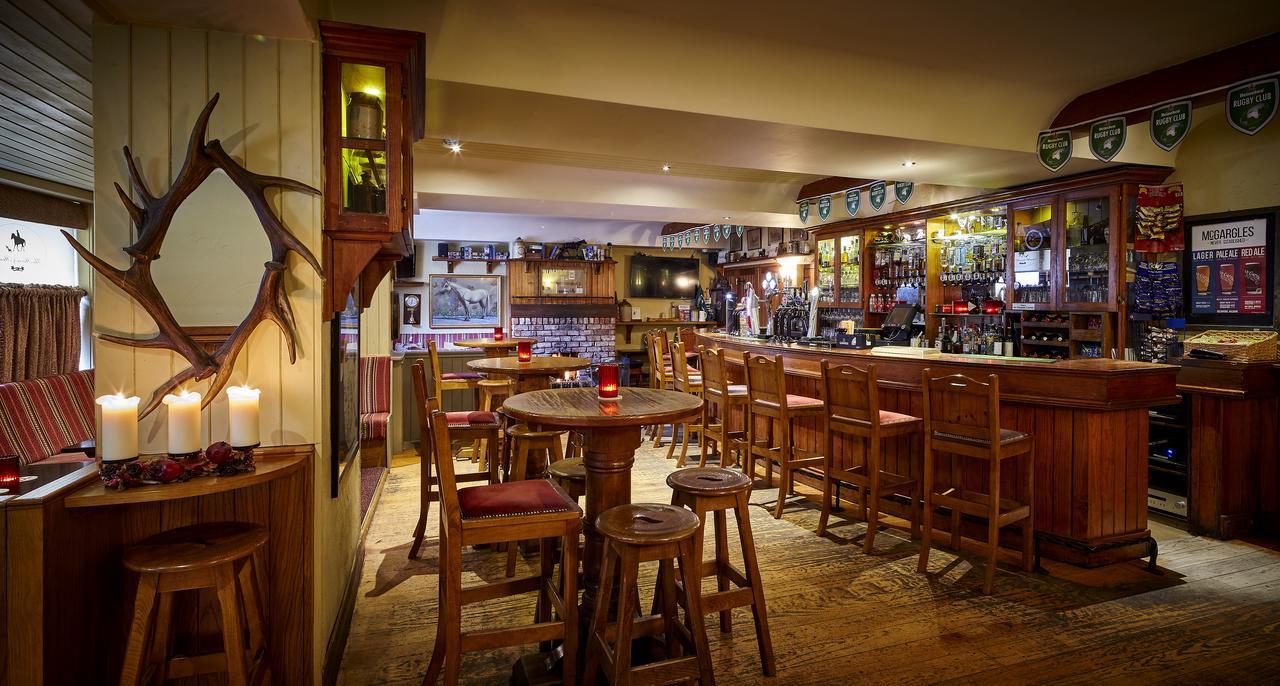 Horse & Hound Hotel Delgany Exterior photo
