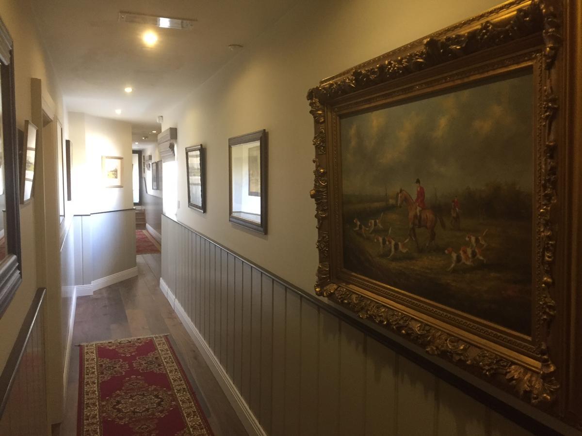 Horse & Hound Hotel Delgany Exterior photo